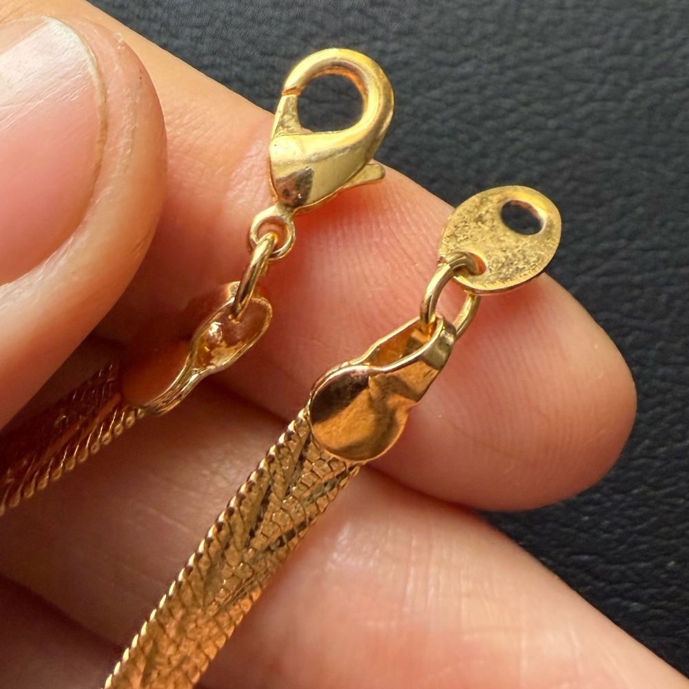 Vintage Gold Tone Herringbone Chain Bracelet (S.H. Tag) - Picture 6 of 10